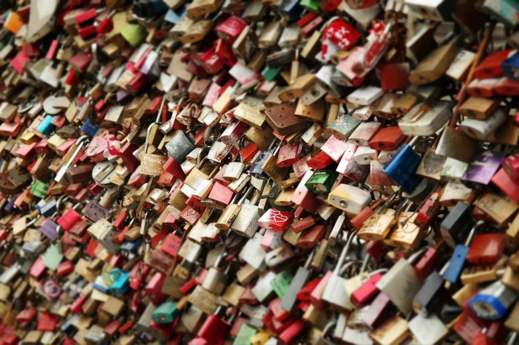 Valentinovo - male tajne ljubavnih simbola 3 locks 505878 1920 1280