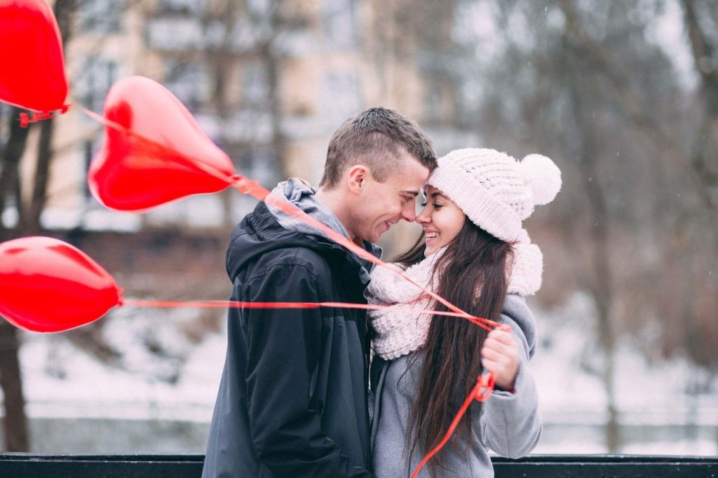 Valentinovo - male tajne ljubavnih simbola 2 people 2589047 1920 1280